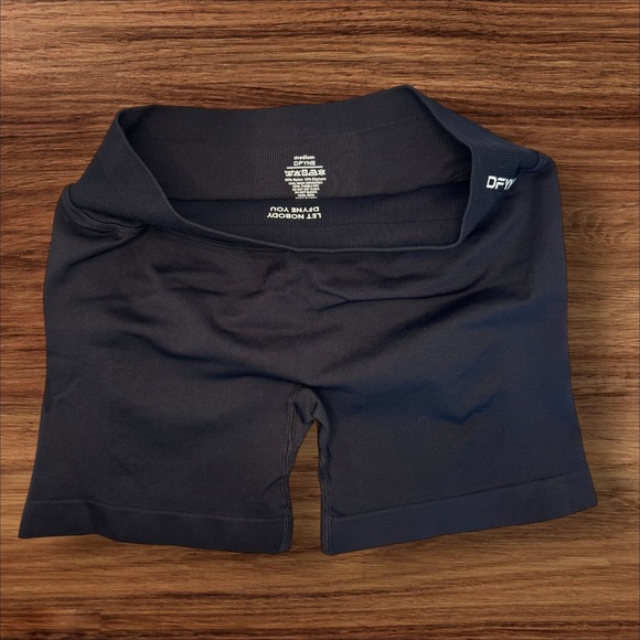 Dfyne shorts midnight black Medium - Picture 3 of 5